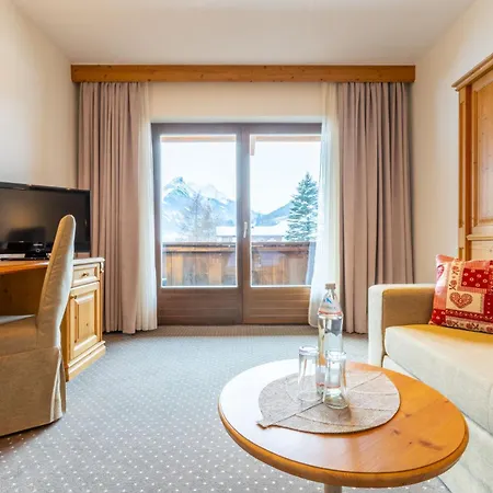 Sporthotel Cristall-3
